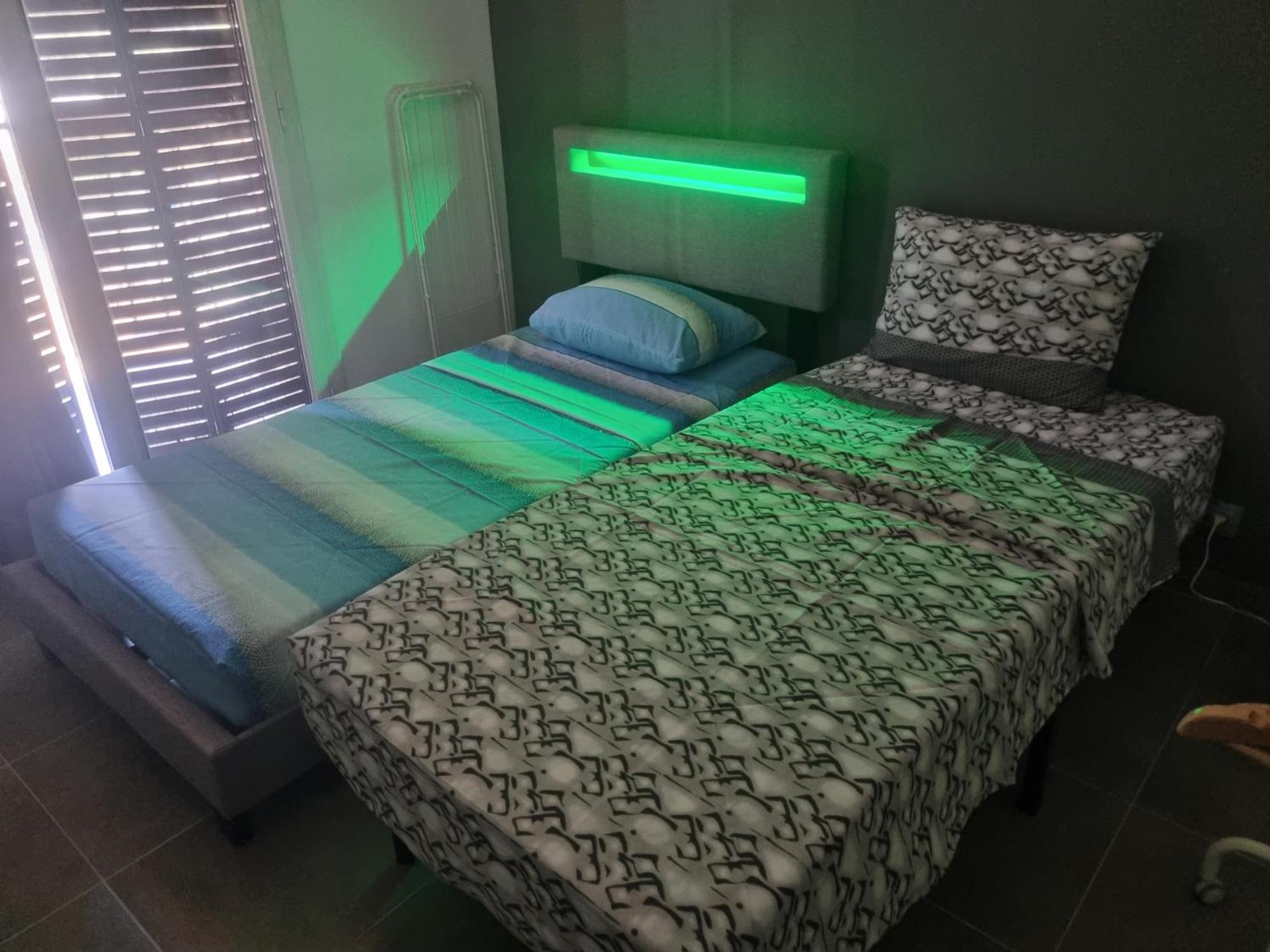 Chambre Privative Renove 2024, Climatisation, Tramway Sur Place , 12 Min Centre, 16 Min Plage, Apercu Lateral Mer, 2 Wc Avec 2 Salle De Bain, Private Room Renovated 2024, Air-Conditioned , Tram On Spot, 2 Toilets And 2 Bathrooms Nice Exterior photo